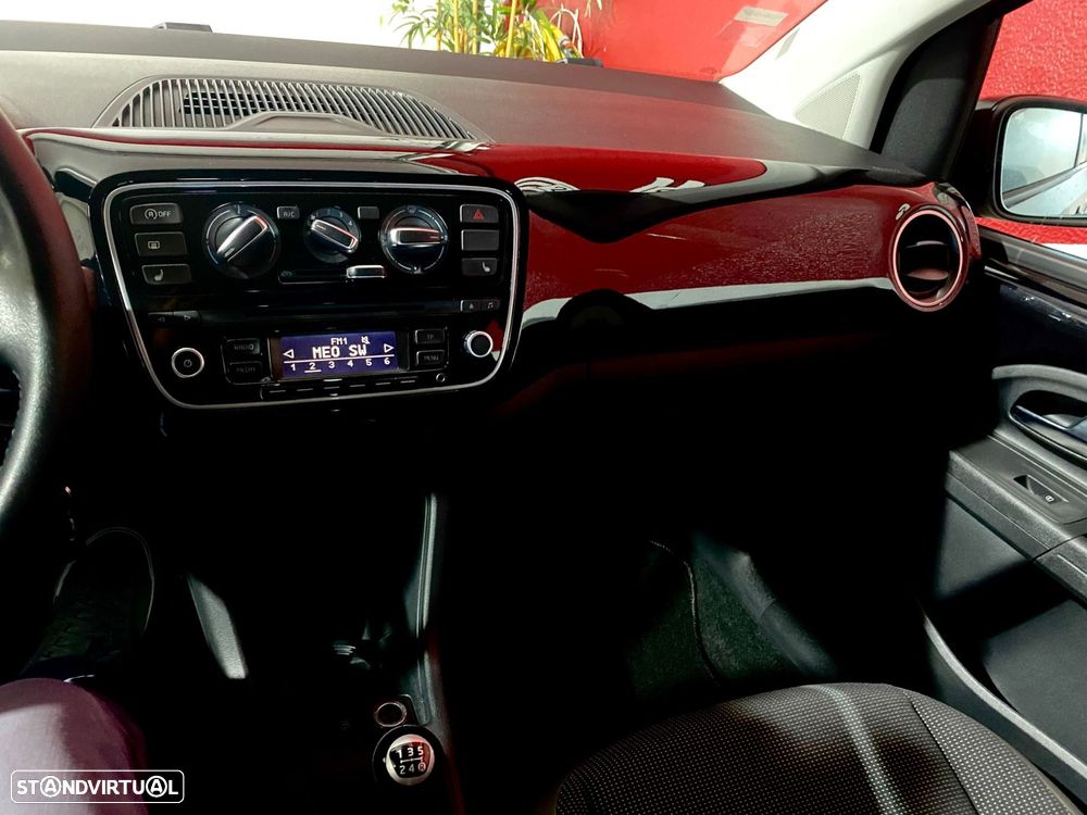 VW Up! - 35
