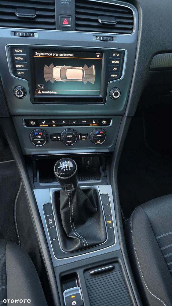 Volkswagen Golf 2.0 TDI BlueMotion Technology Lounge - 7