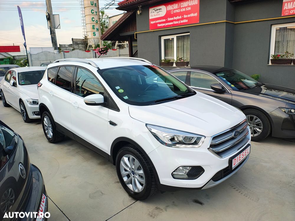 Ford Kuga 1.5 TDCi 2x4 Titanium - 1