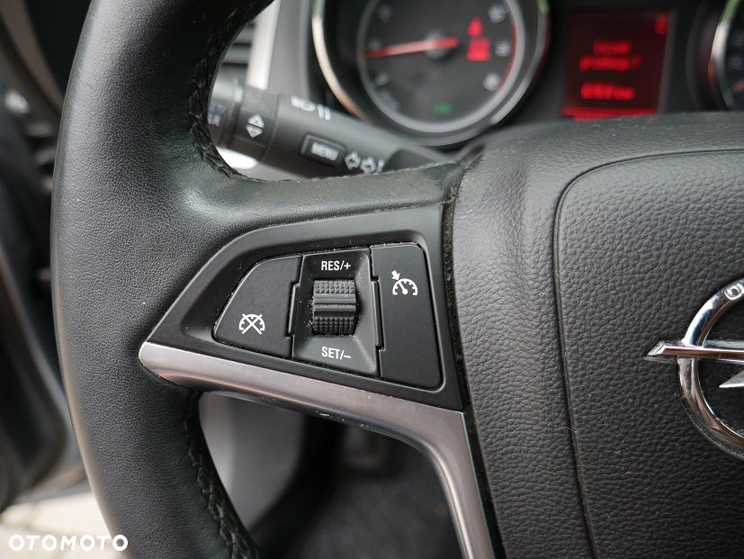 Opel Astra 1.4 Turbo Design Edition - 12