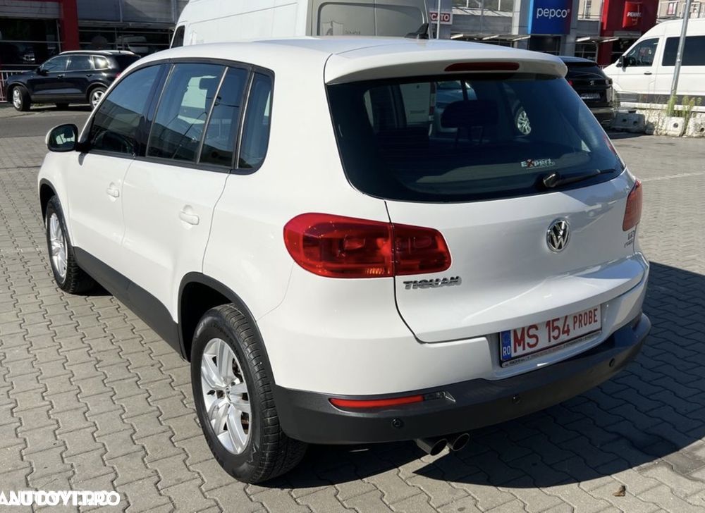Volkswagen Tiguan 2.0 TDI DPF BlueMotion Technology Trend & Fun - 23