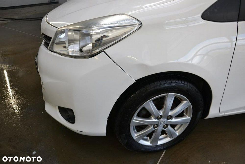 Toyota Yaris - 15