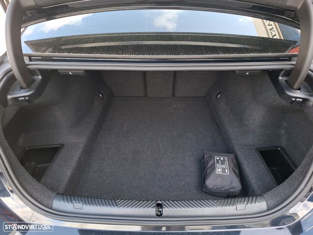 BMW 520 d Pack Desportivo M - 16