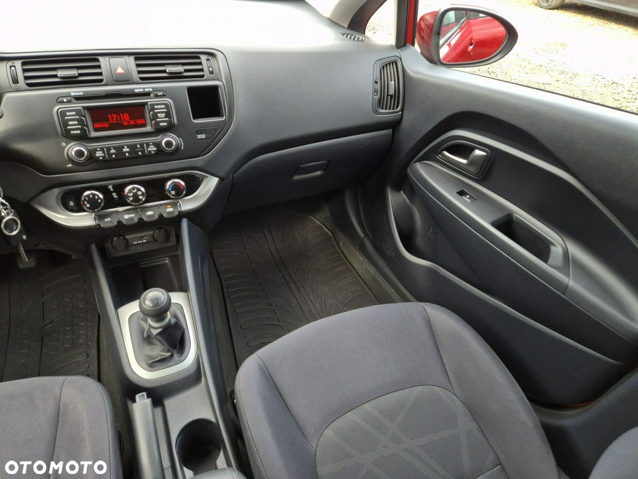 Kia Rio - 25