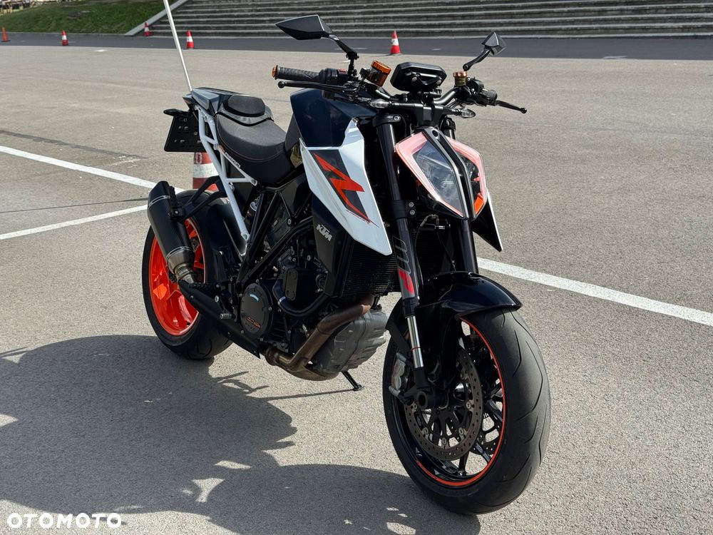 KTM Super Duke - 12