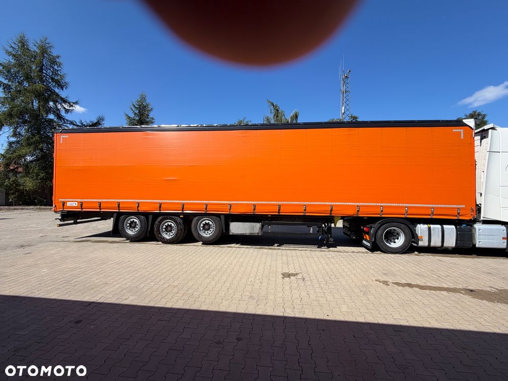 Schmitz Cargobull SCS 24/L / z Niemiec / opony 80-90% / 2 osie podnoszone - 8