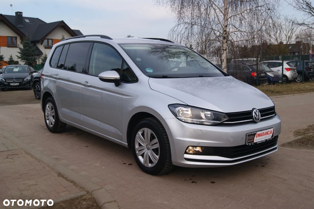 Volkswagen Touran 2.0 TDI SCR DSG Comfortline - 2