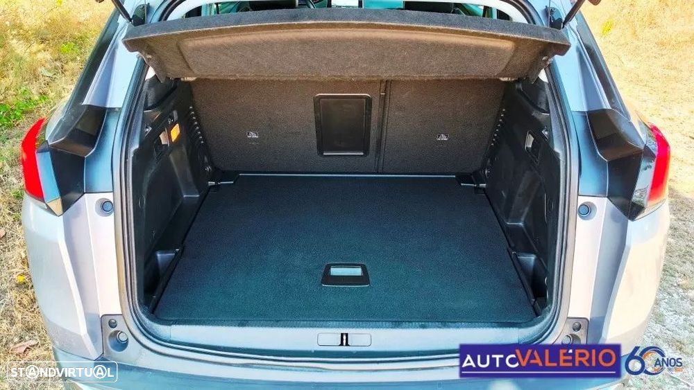 Peugeot 3008 1.5 BlueHDi Allure EAT8 - 35