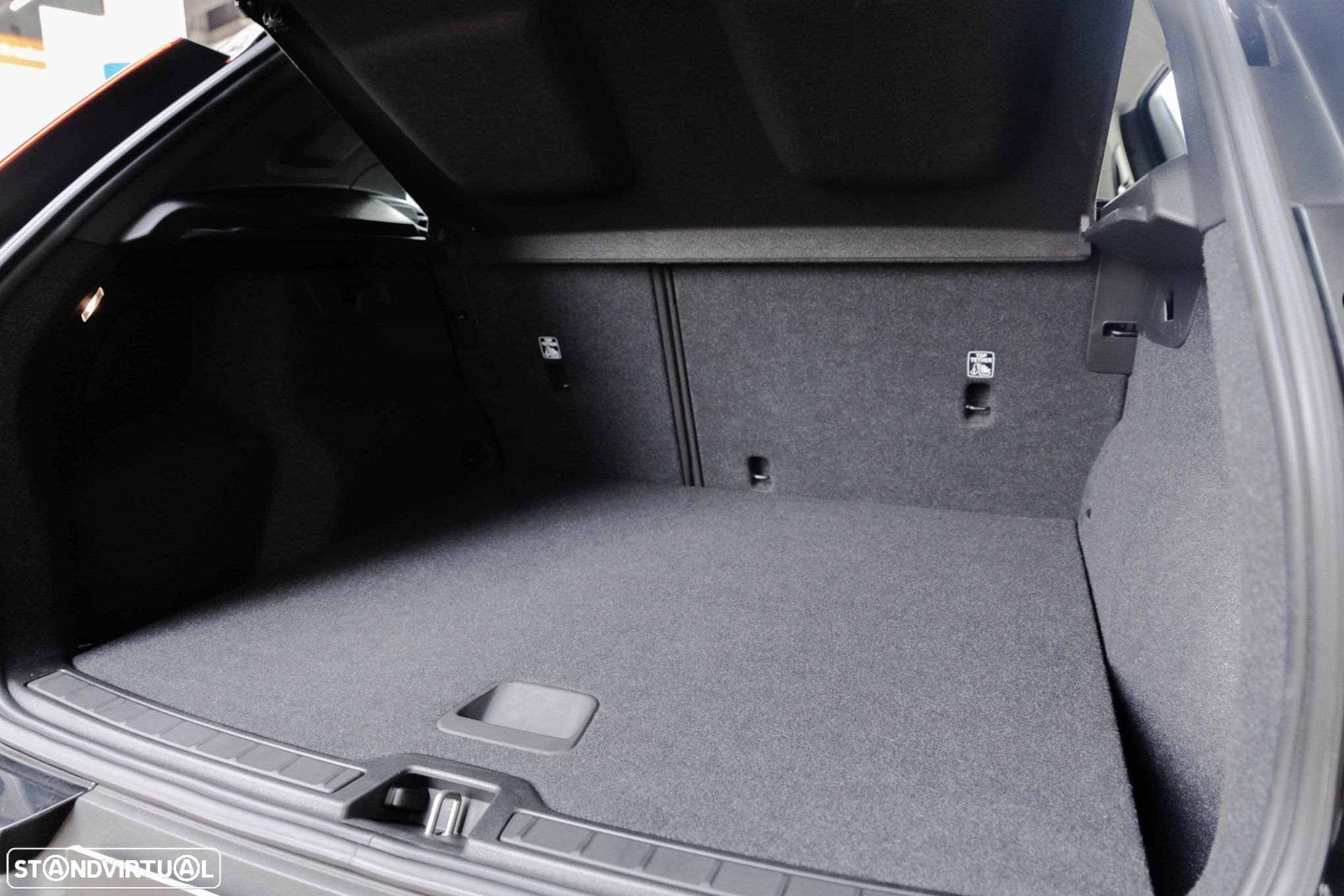 Volvo XC 40 1.5 T2 Momentum Core - 20
