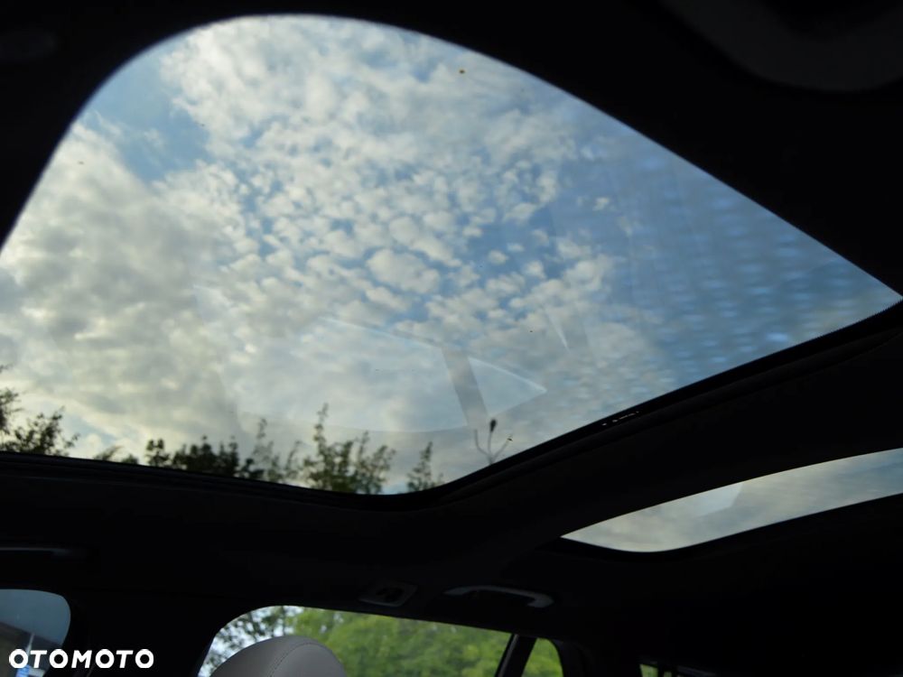 Mercedes-Benz Klasa E 450 4Matic 9G-TRONIC - 23