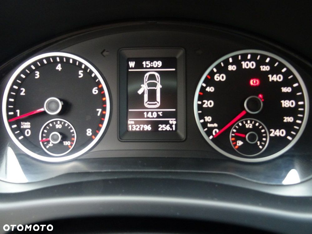 Volkswagen Tiguan 1.4 TSI BlueMotion Technology Team - 17