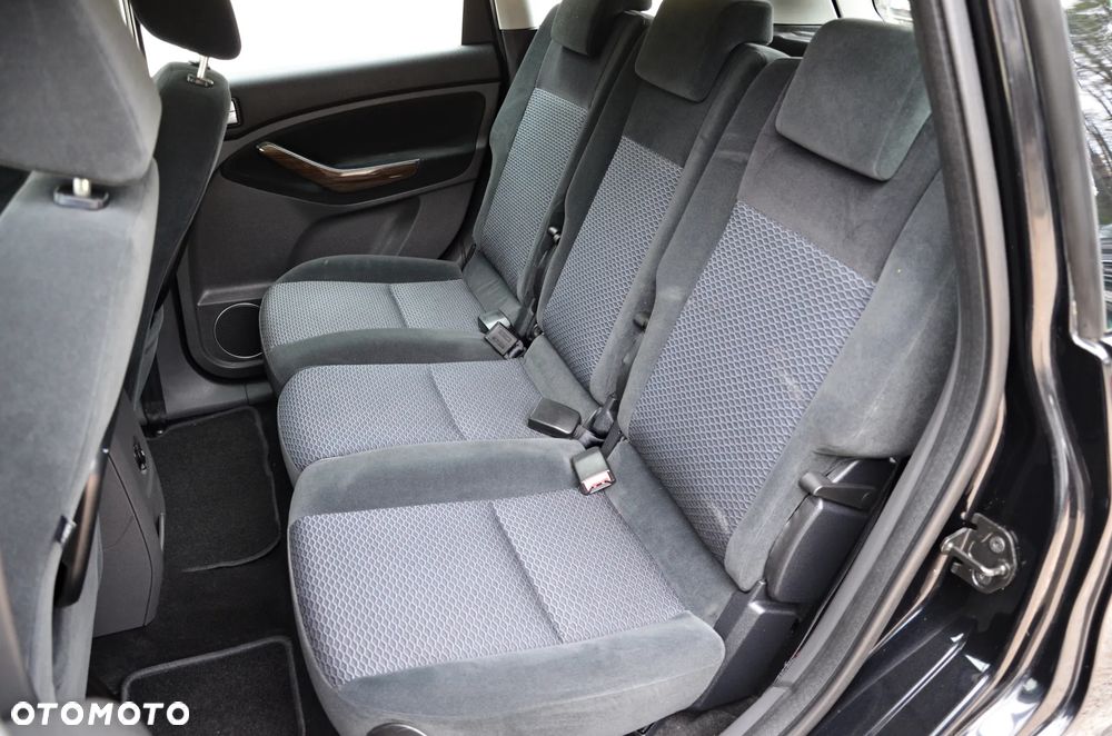 Ford C-MAX 1.8 TDCi Ghia - 32