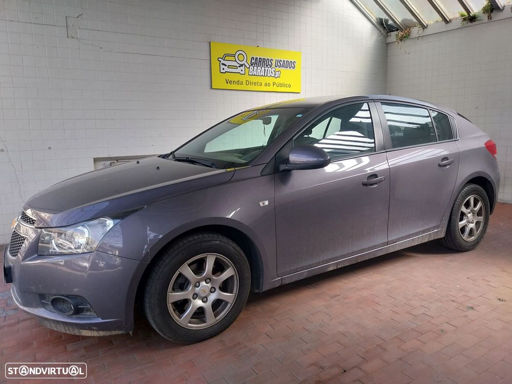 Chevrolet Cruze 1.7 VCDi LT - 3