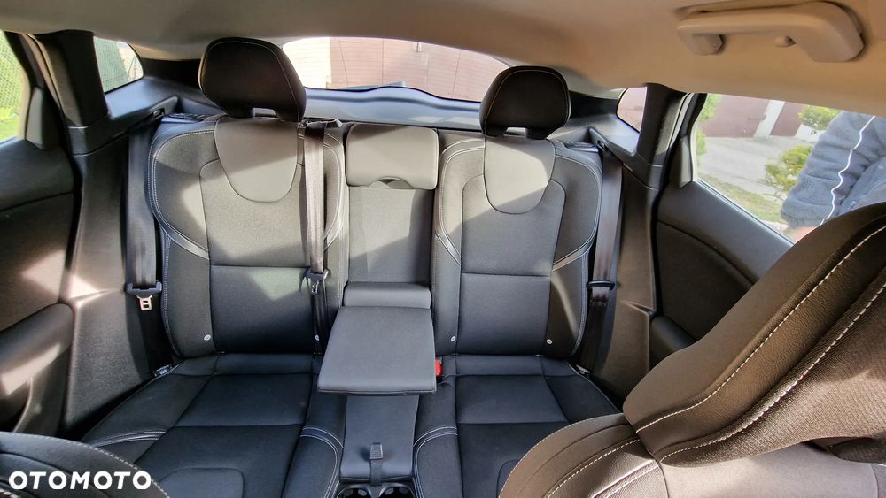 Volvo V40 D2 Geartronic Momentum - 25