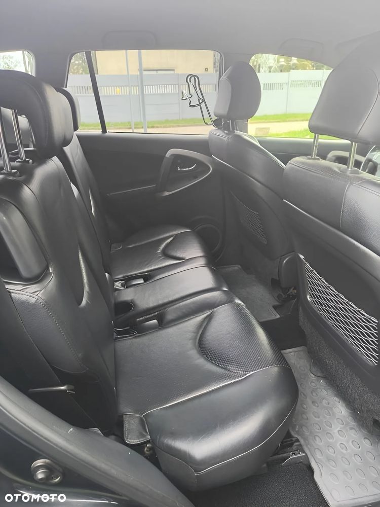 Toyota RAV4 2.2 D-4D Sol 180 - 18