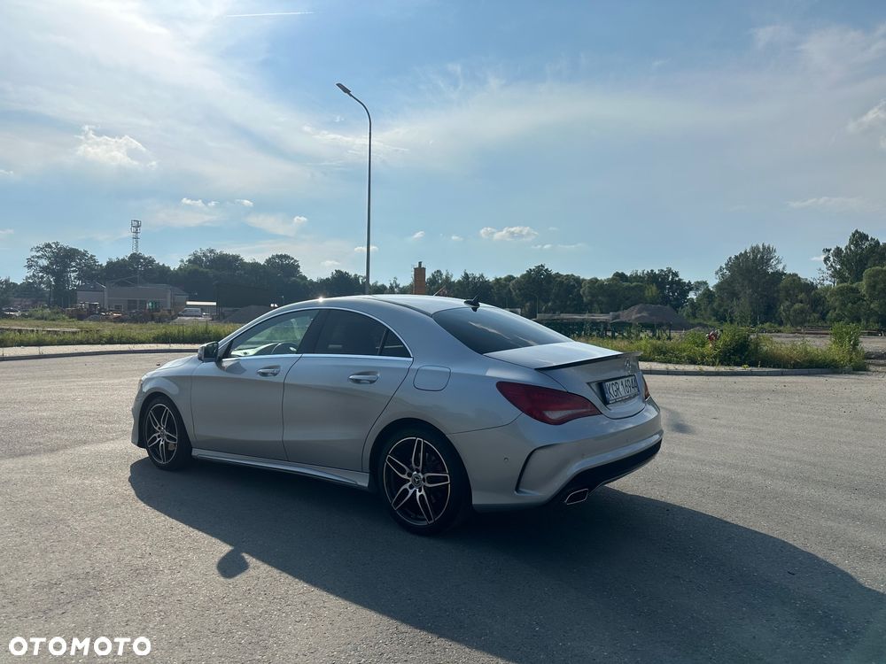 Mercedes-Benz CLA 200 AMG Line - 3