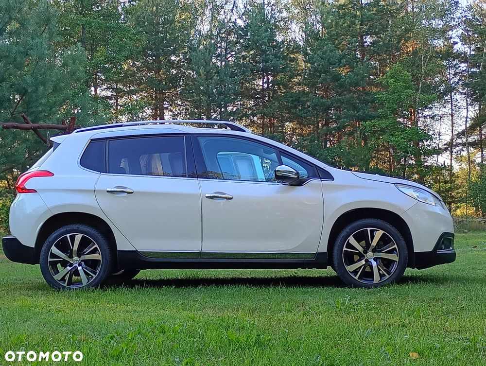 Peugeot 2008 - 12