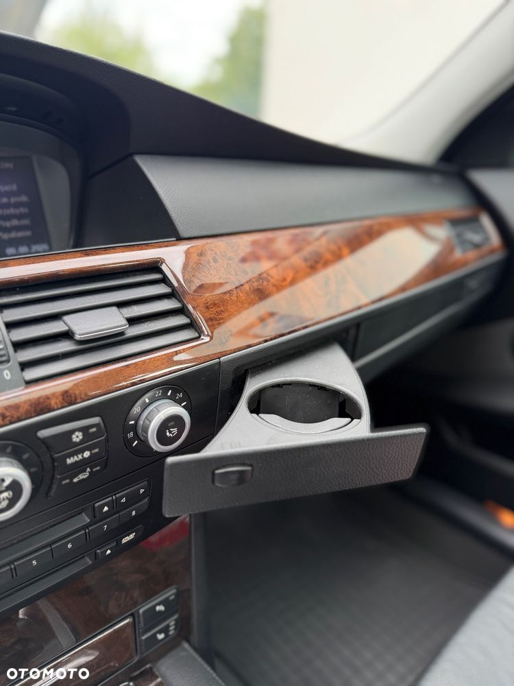 BMW Seria 5 530i Edition Exclusive - 17