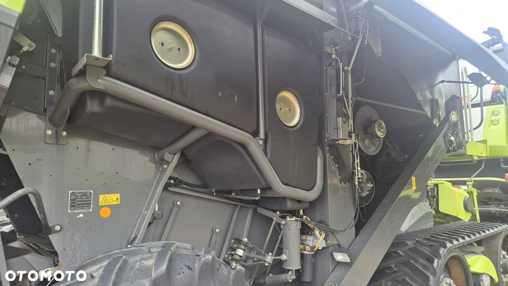 Claas Lexion 760TT z hederem - 9