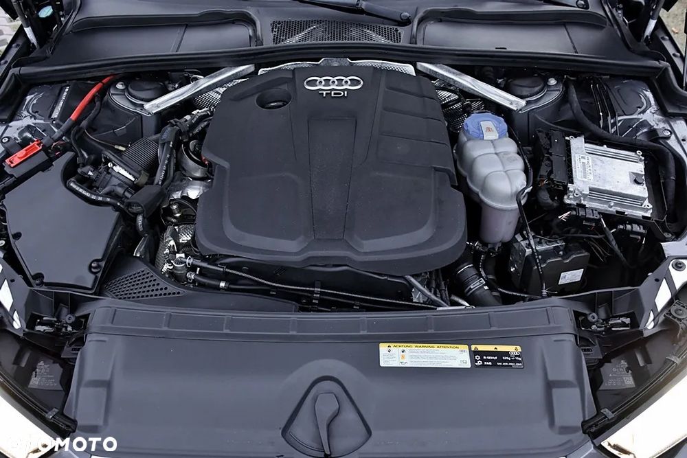 Audi A4 Avant 2.0 TDI Design S tronic - 28