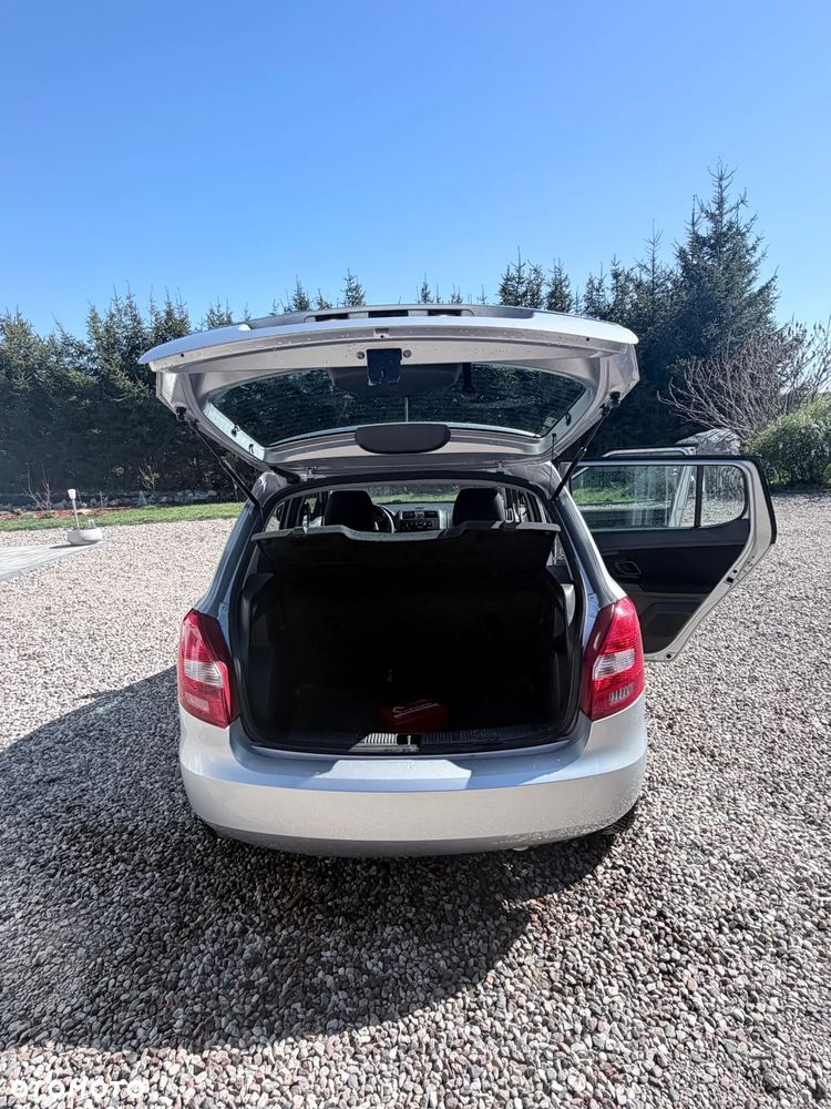 Skoda Fabia 1.2 TSI Ambiente - 12