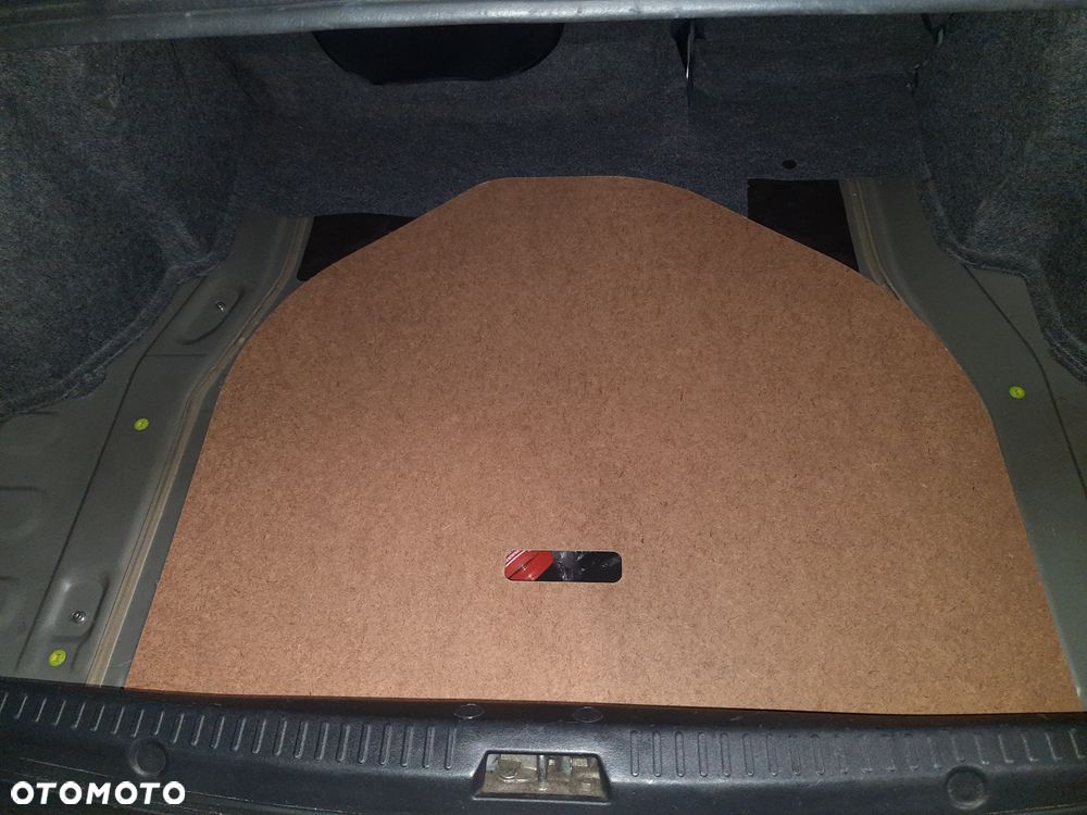 Mitsubishi Lancer 1.6 Inform - 16