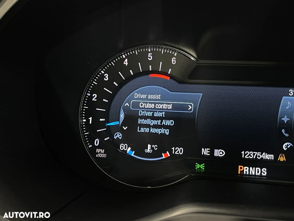 Ford Edge 2.0 TDCi Bi-Turbo 4x4 ST-LINE - 33