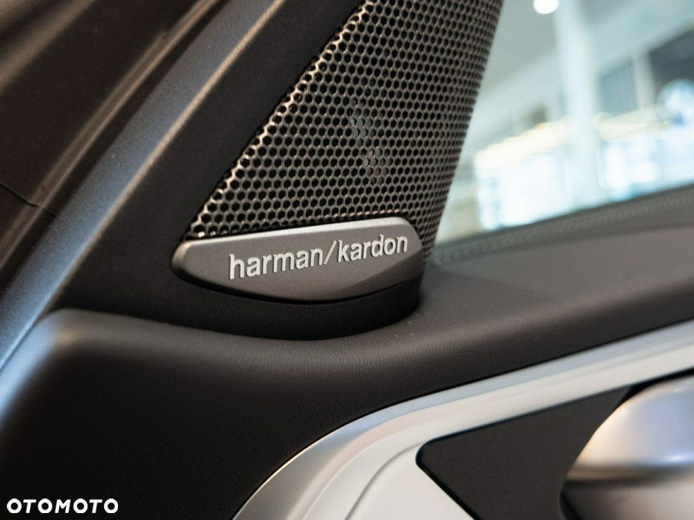 BMW M4 Competition M xDrive - 24