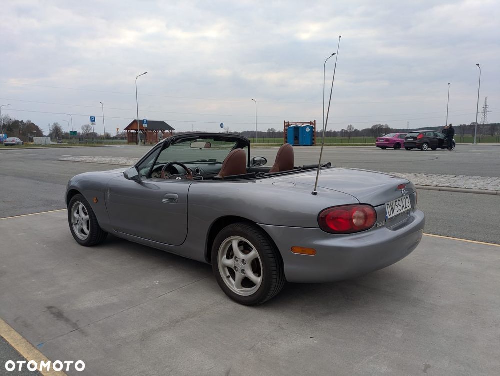 Mazda MX-5 1.6 16V - 10