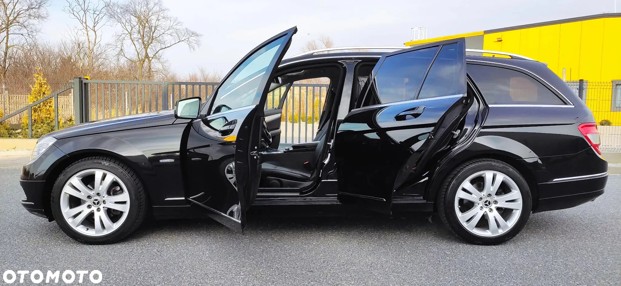 Mercedes-Benz Klasa C 180 T CGI Automatik BlueEFFICIENCY Avantgarde - 9