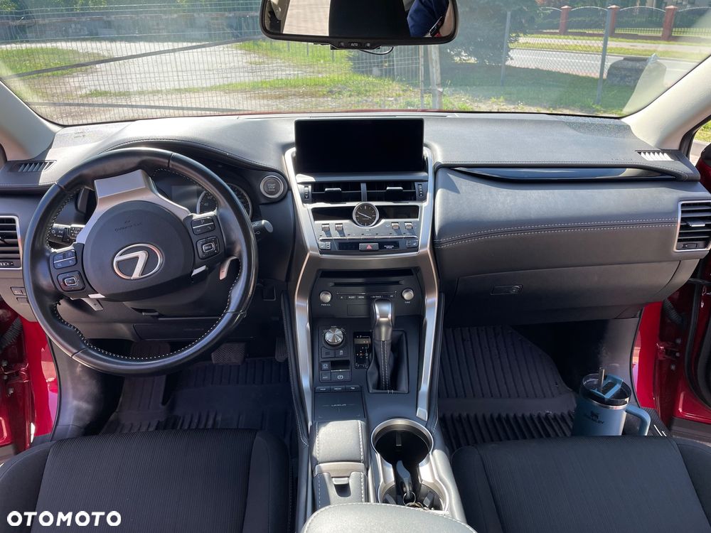 Lexus NX 300 Business Edition AWD - 11