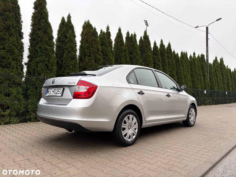 Skoda RAPID - 6