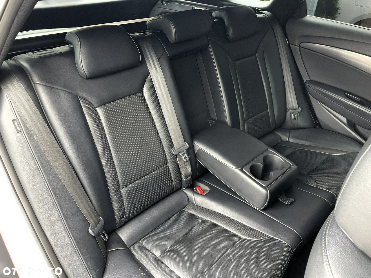Hyundai i40 1.7 CRDi Comfort + - 34
