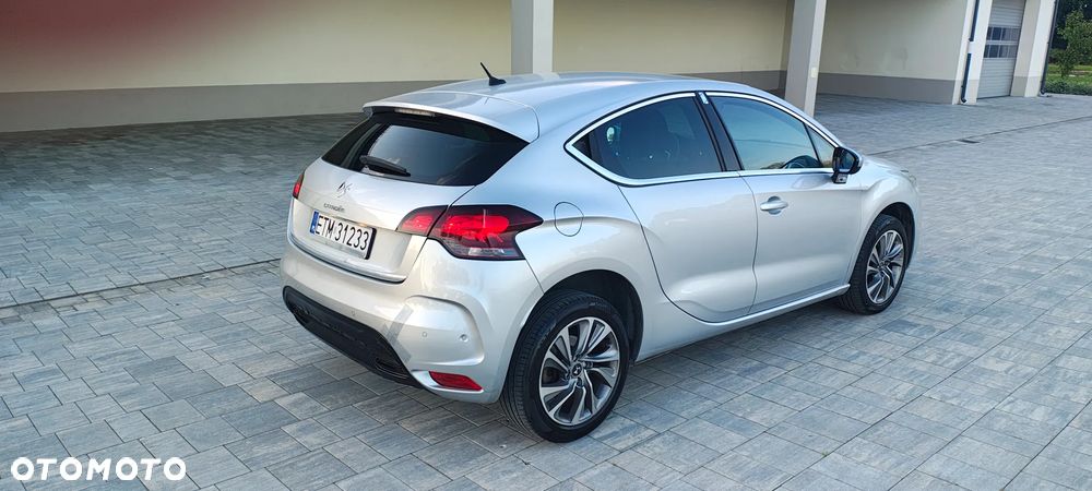 Citroën DS4 1.6 e-HDi SoChic MCP - 10