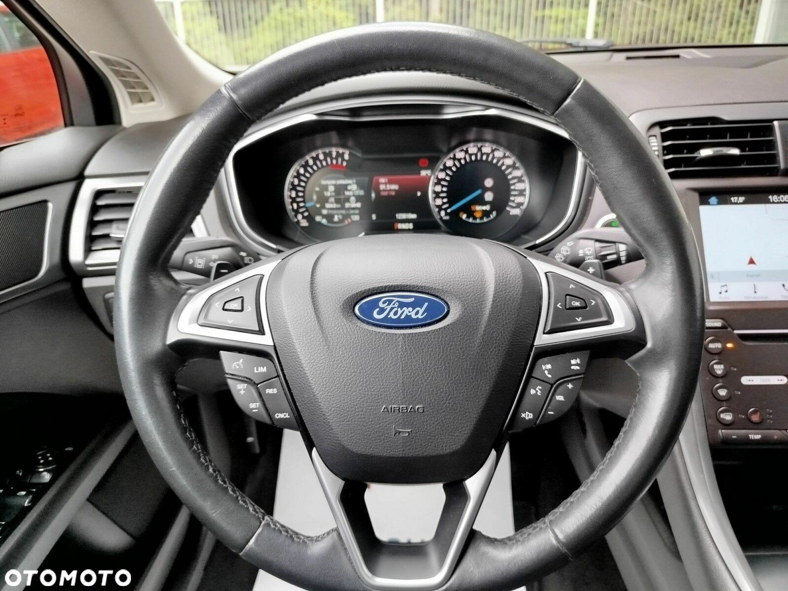Ford Mondeo 1.5 EcoBoost Titanium - 14