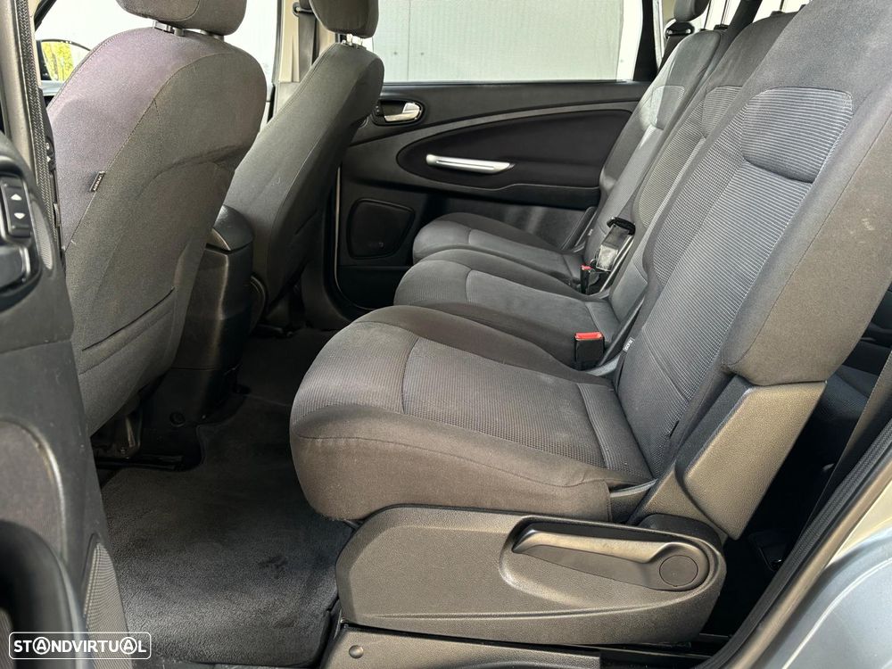 Ford S-Max 1.8 TDCi Titanium 7L - 9