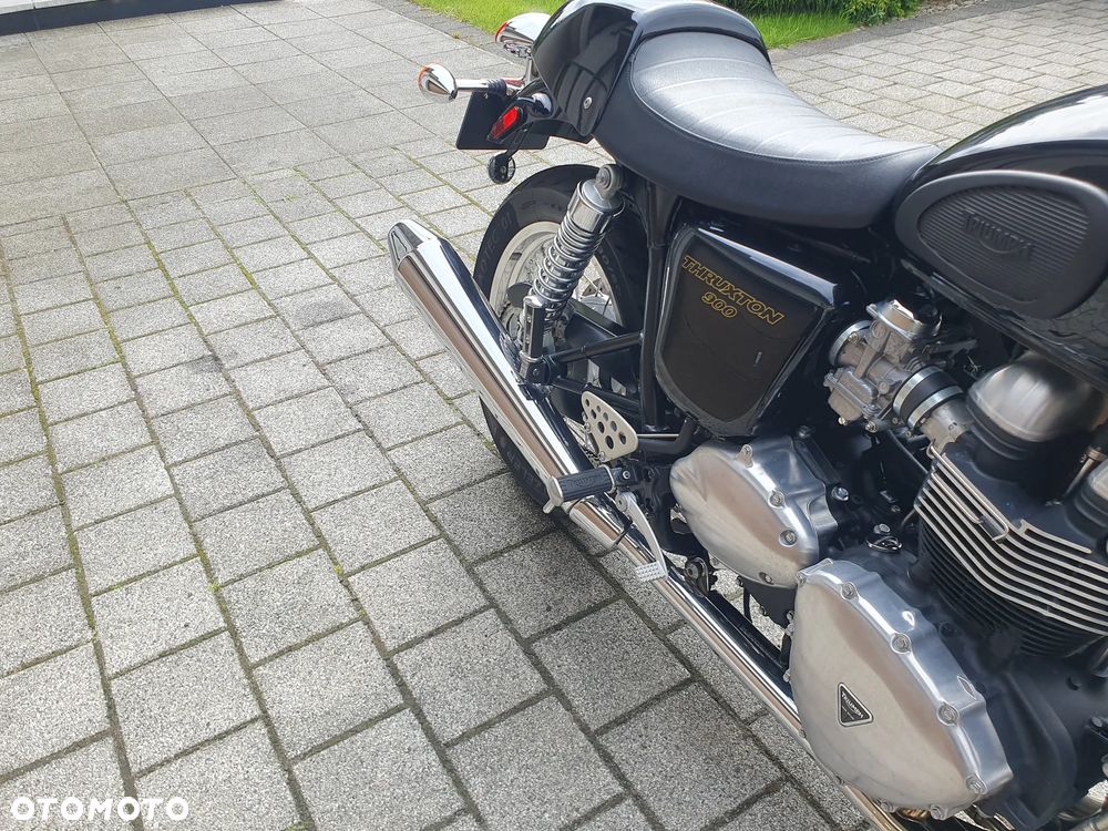 Triumph Thruxton - 24