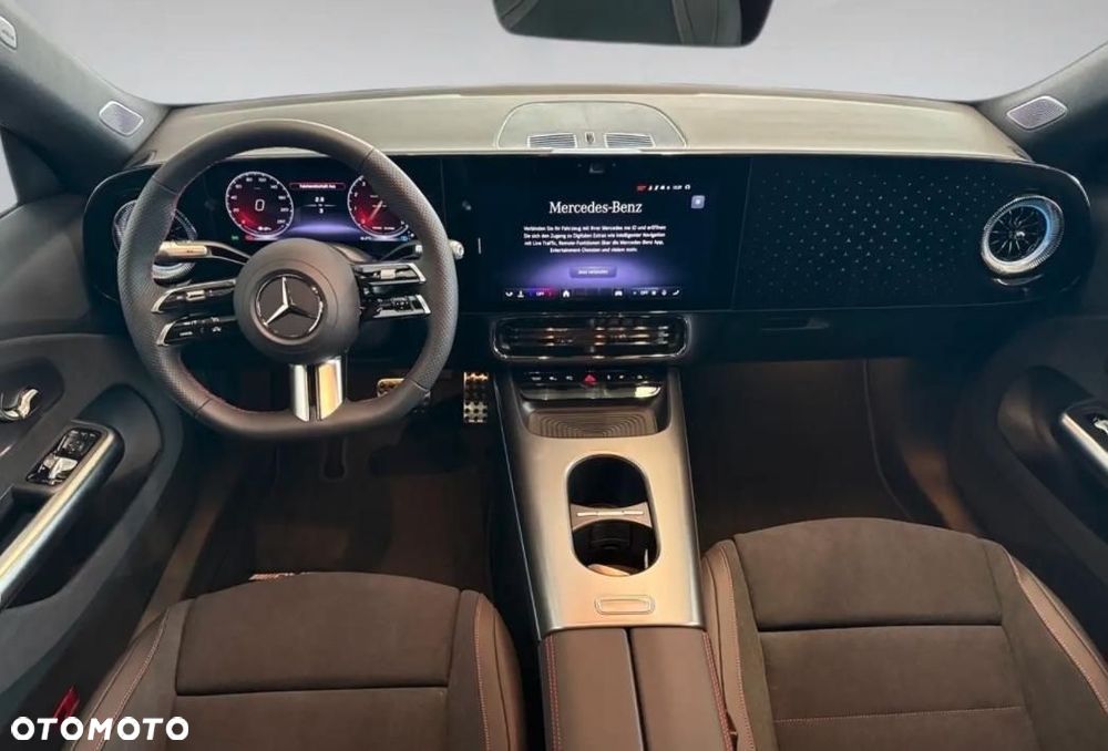 Mercedes-Benz CLA - 11