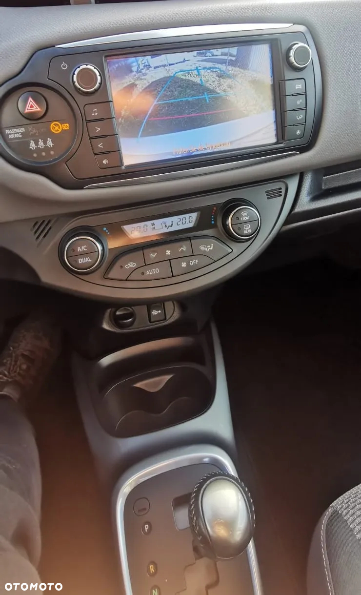 Toyota Yaris - 11