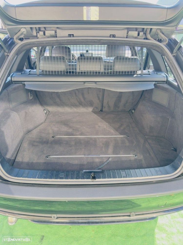BMW 320 dA Sport - 13
