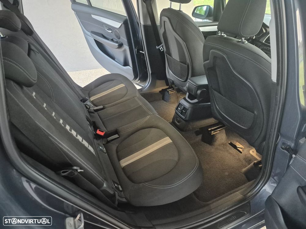 BMW 216 Gran Tourer d - 16