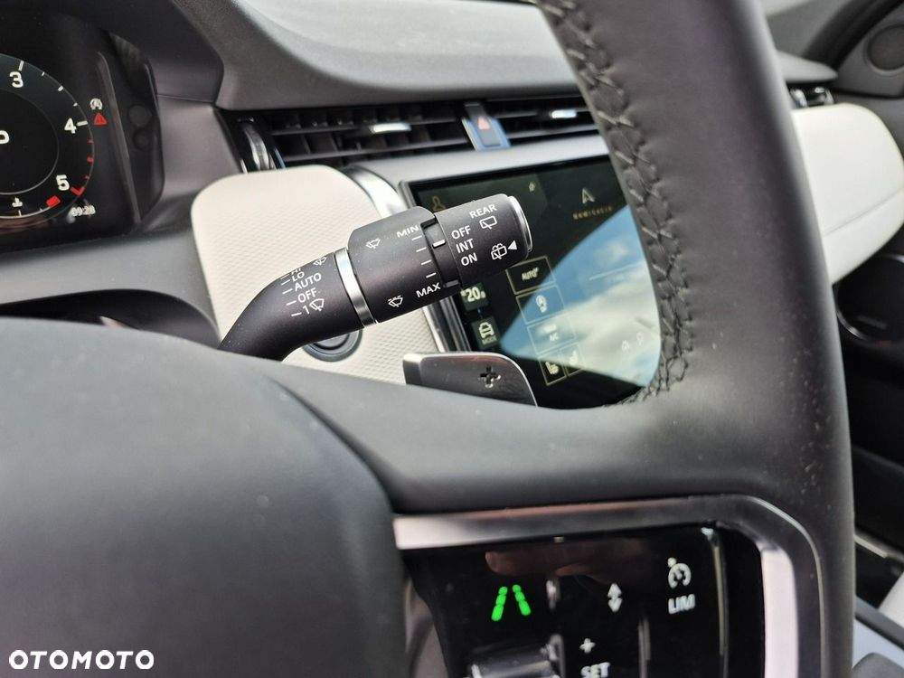 Land Rover Discovery Sport - 27