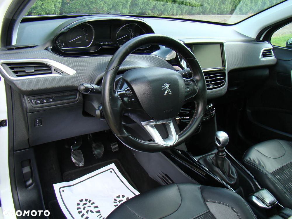 Peugeot 2008 BlueHDi FAP 120 STOP & START Business-Line - 14