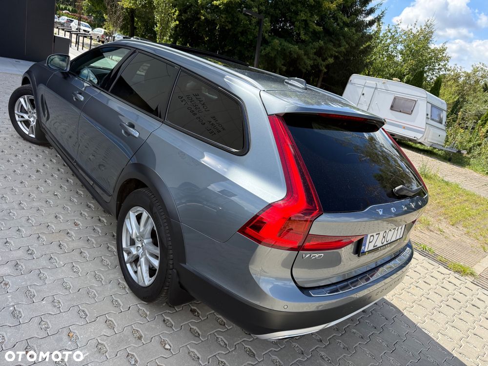 Volvo V90 Cross Country T5 AWD Pro - 4