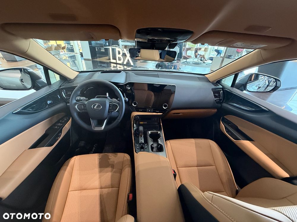 Lexus NX - 8