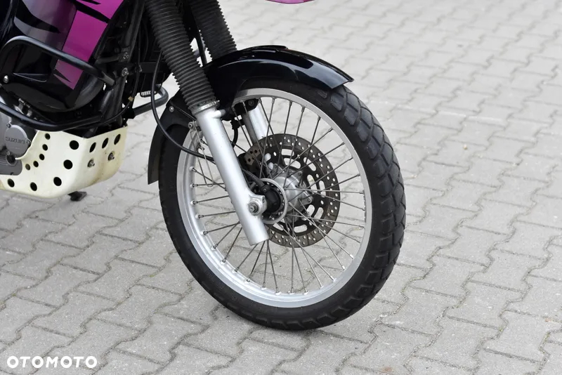 Suzuki DR