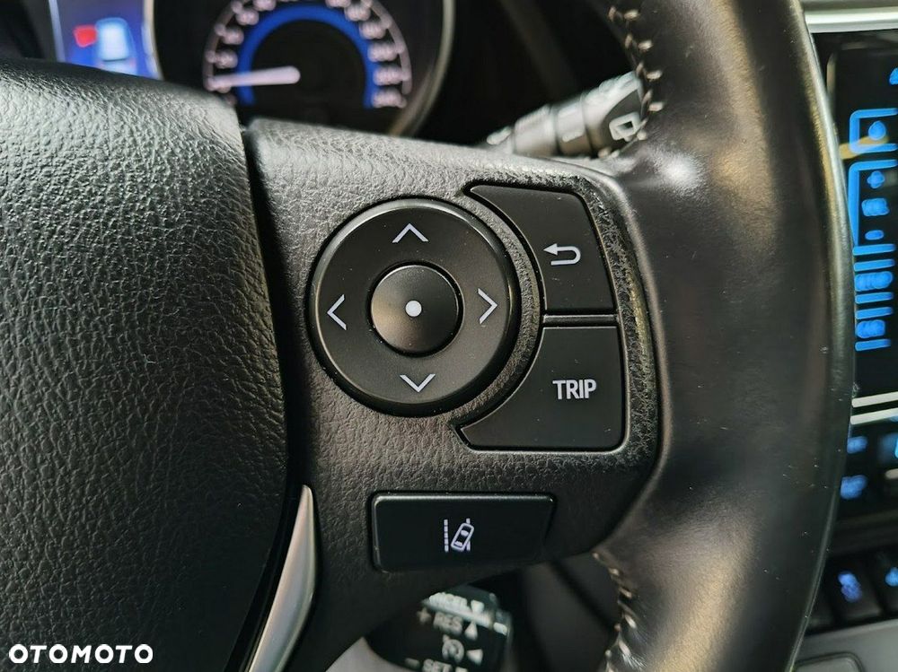 Toyota Auris - 21