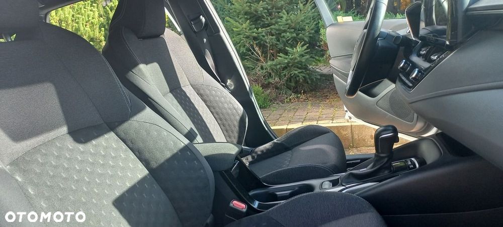 Toyota Corolla 1.8 Hybrid Comfort - 13