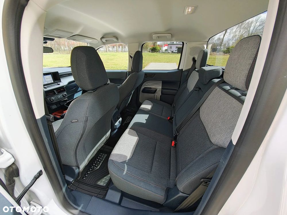 Ford Maverick - 16
