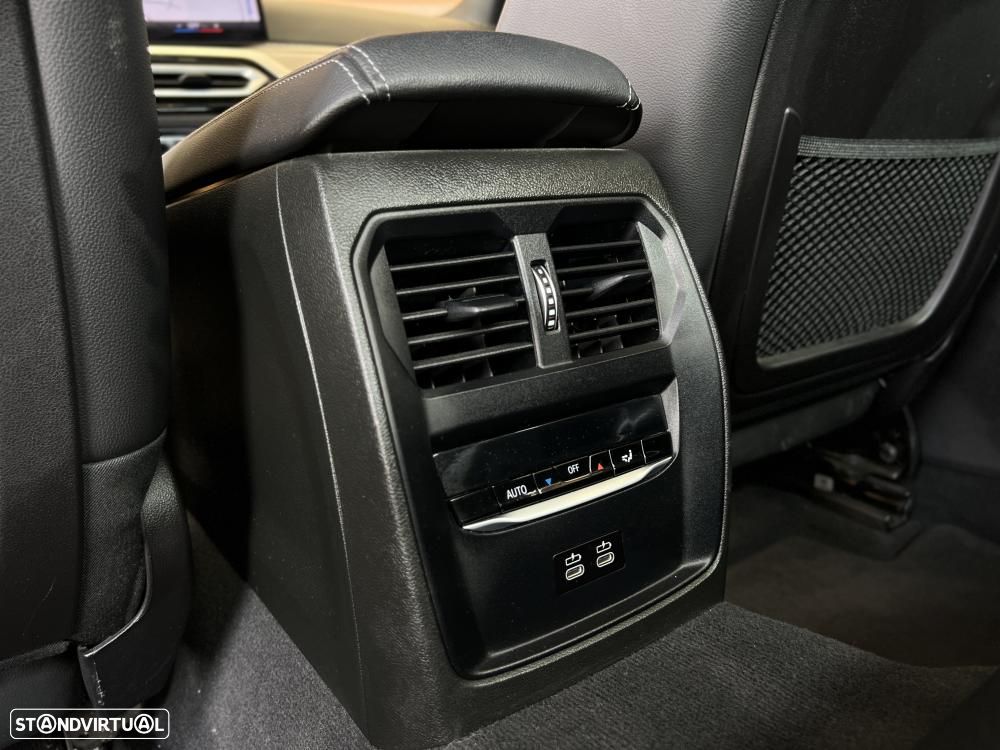 BMW 330 e Pack M Auto - 19